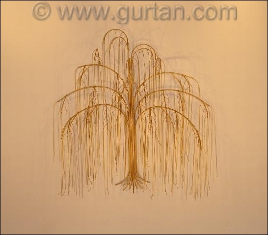 Weeping Willow Tree Metal Wall Decor with shiny golden leaves