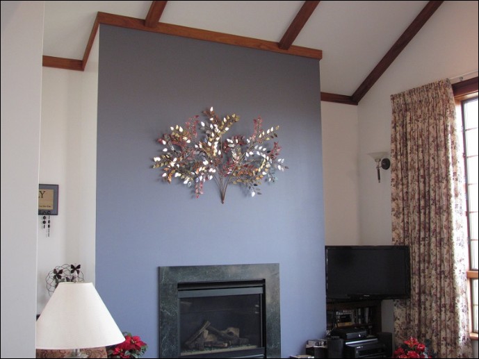 Our October metal wall sculpture is displayed in this beautiful home in Oneida Illinois.